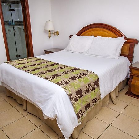 Hotel Casa Laureles Medellín Esterno foto