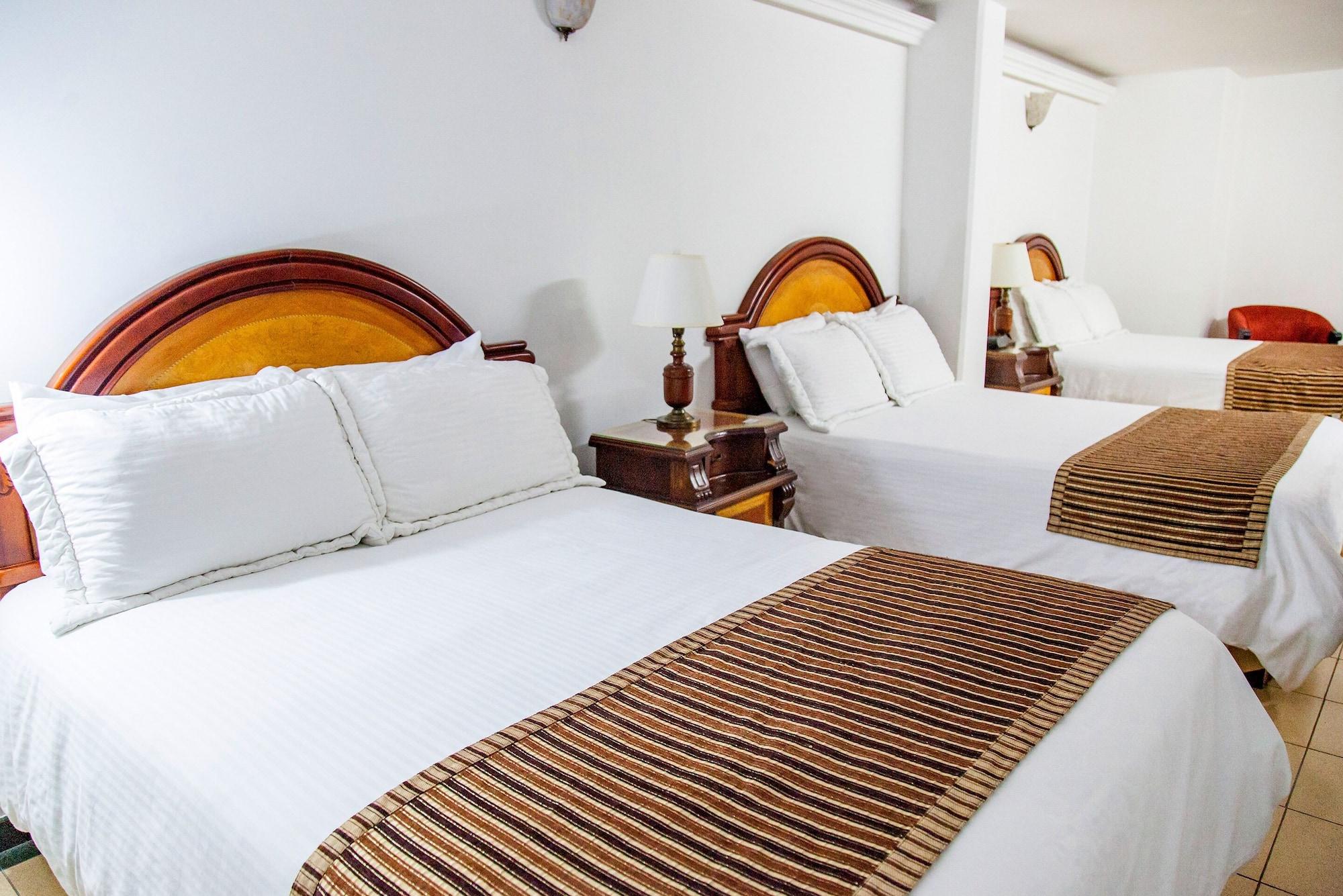 Hotel Casa Laureles Medellín Esterno foto